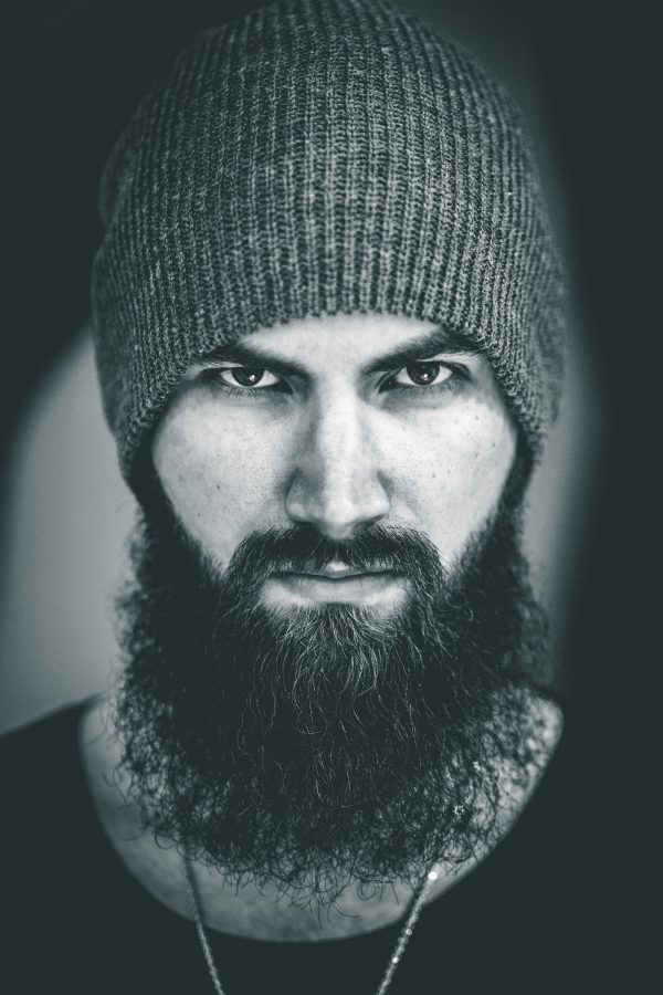 erik-mclean-06vpBIHmiYc-unsplash At-Home Beard Care Routine for Beginners