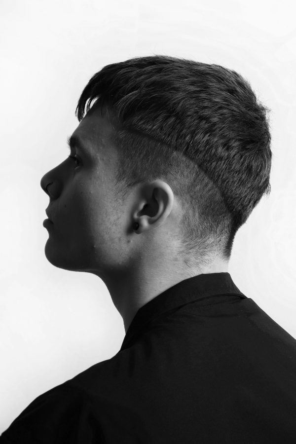 megan-bagshaw-YmaaUNbHHtw-unsplash Men's Facial Skin Care for Barbers: Full Course + Product Guide